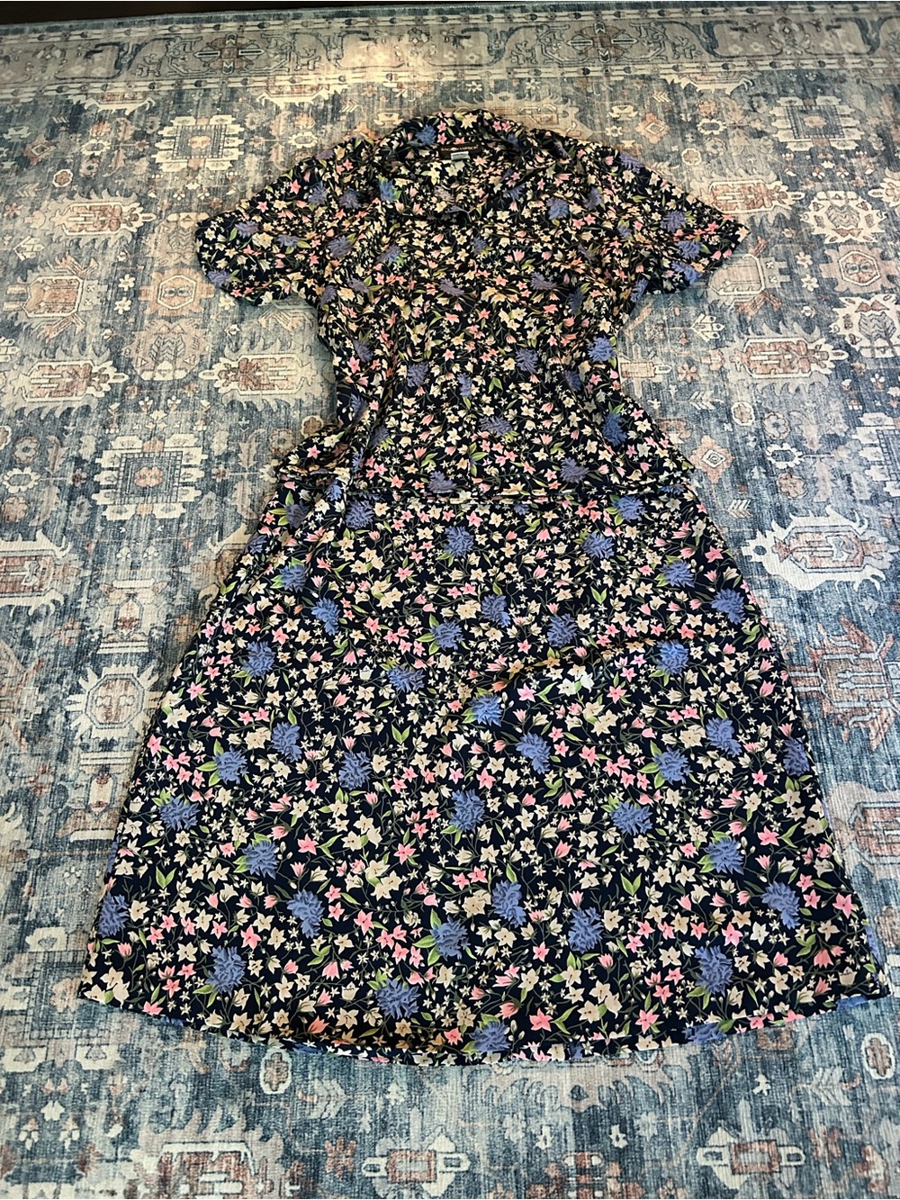 Vintage Sag Harbor 90s Floral 2 Piece Midi Skirt Top Set.